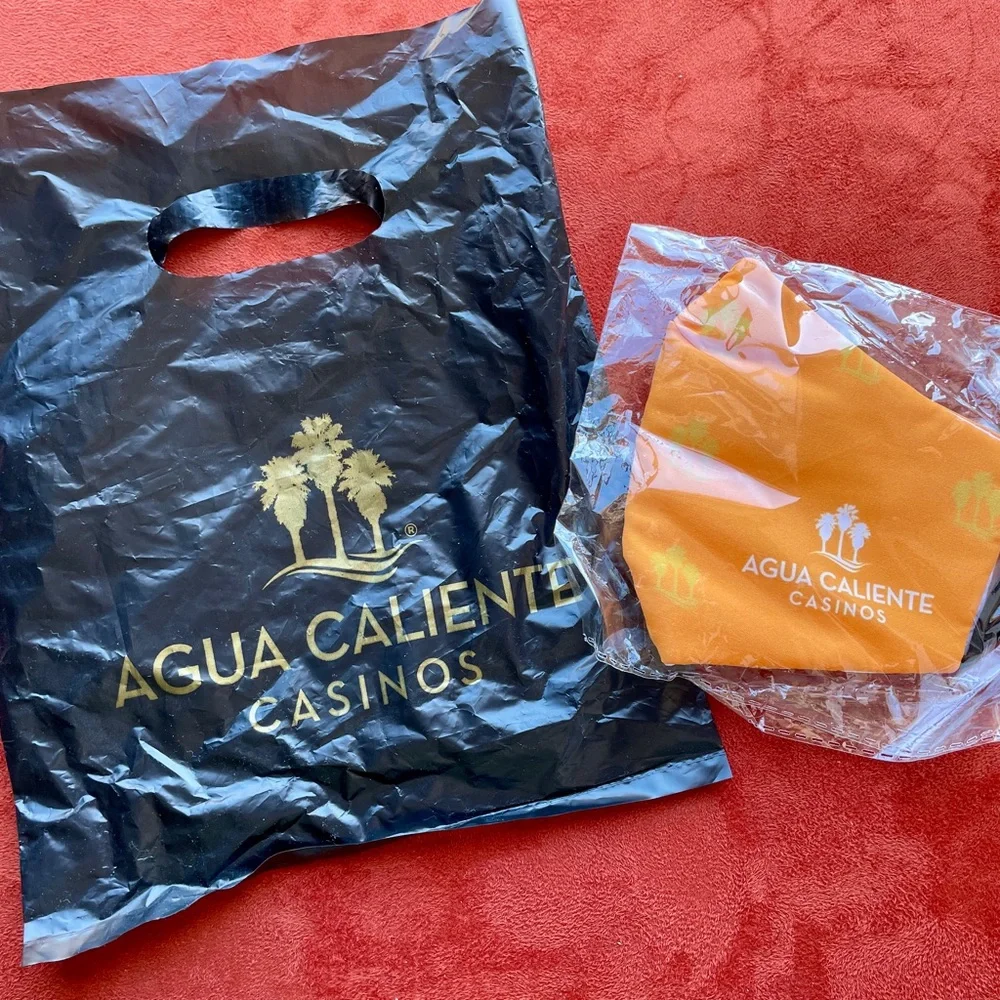 New in Package AGUA CALIENTE CASINOS Reusable FABRIC FACE MASK O/S